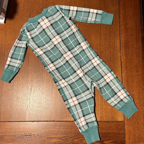 Hanna Anderson Zip Sleeper Green Plaid - Picture 3 of 3
